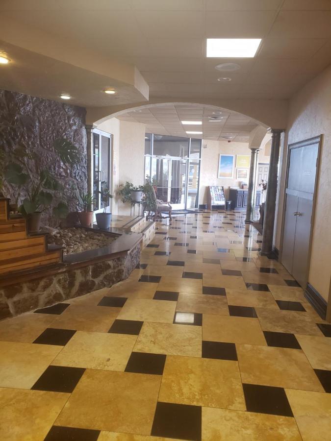 Days Inn & Suites By Wyndham קלוביס מראה חיצוני תמונה