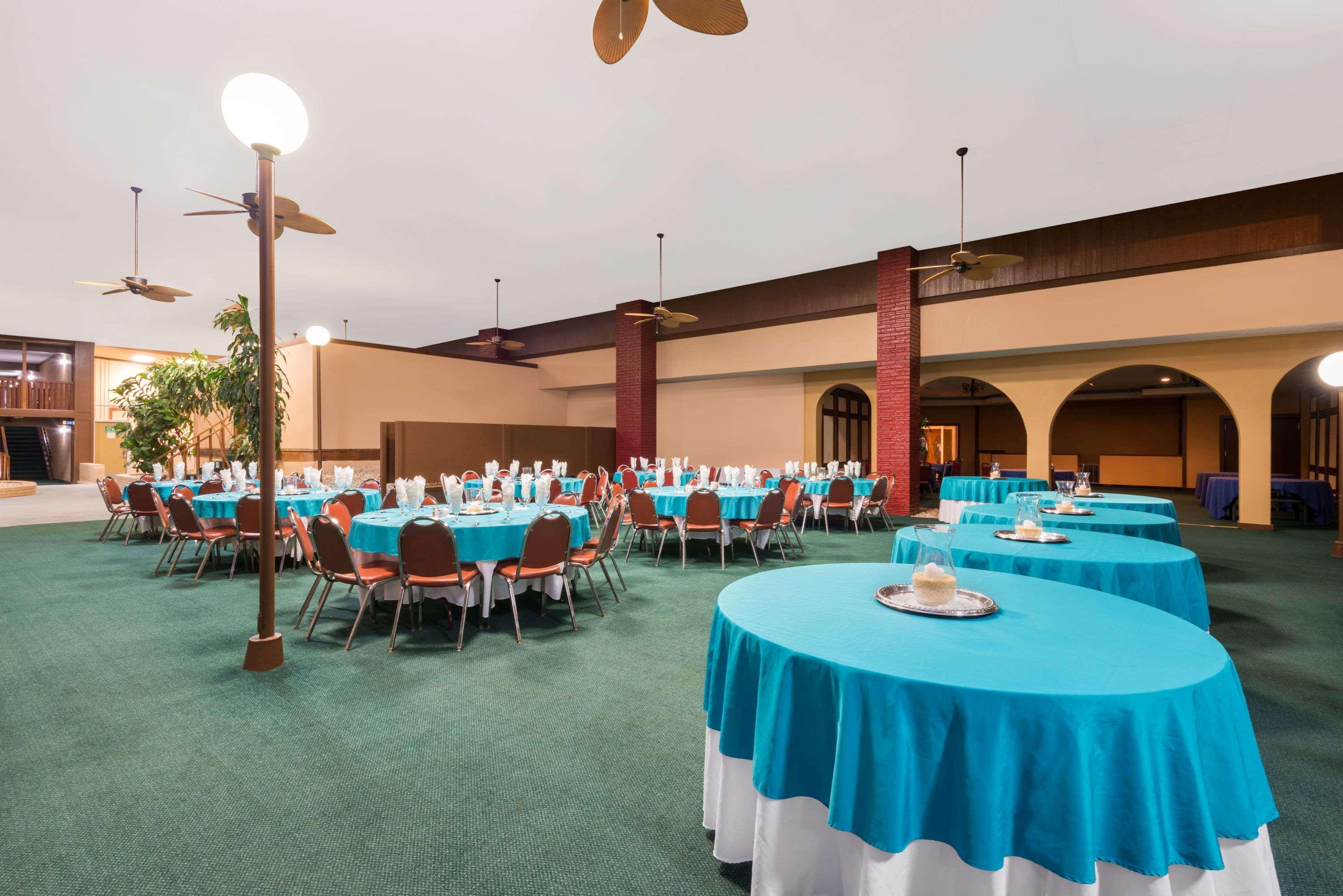 Days Inn & Suites By Wyndham קלוביס מראה חיצוני תמונה