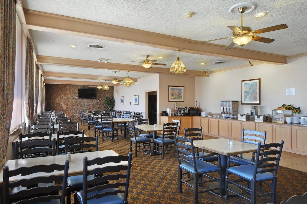 Days Inn & Suites By Wyndham קלוביס מסעדה תמונה